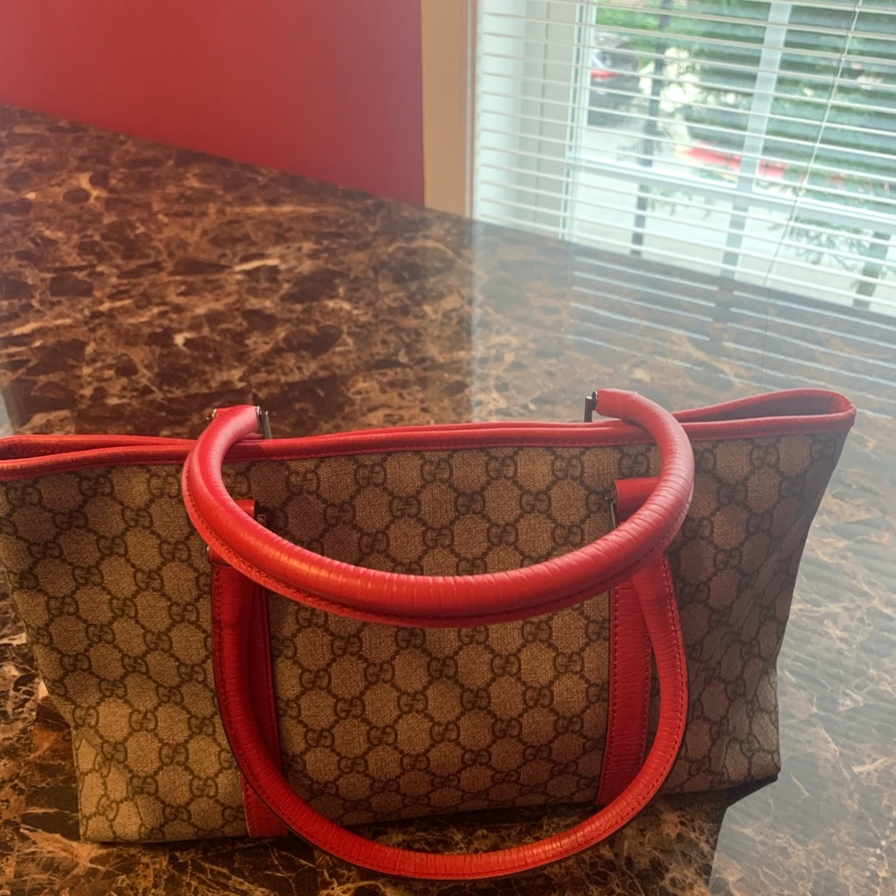 Authentic Gucci purse